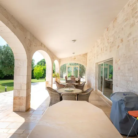 Вилла Cavaliere