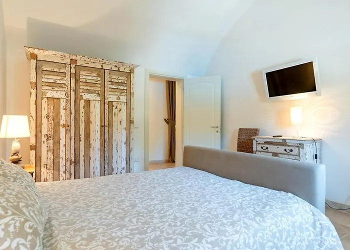 Cavaliere Вилла *