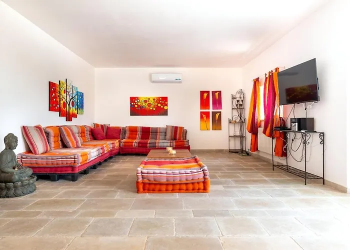 Cavaliere Вилла *