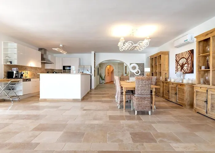 Вилла Cavaliere Мартина-Франка